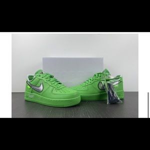 Nike Air Force x off white, very rare never worn size 8